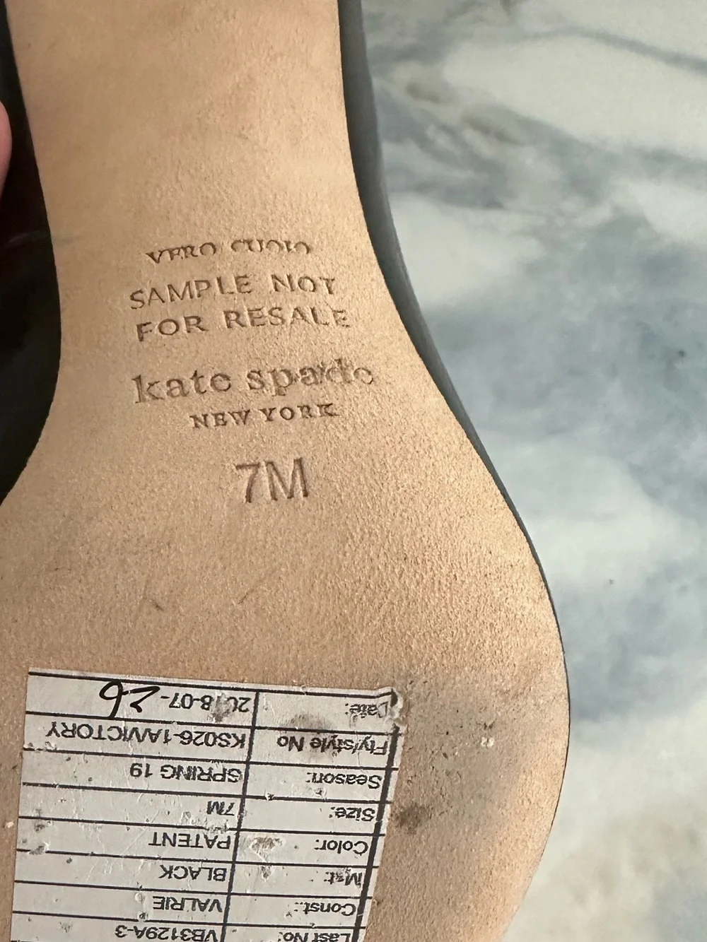 Limited Edition kate spade Black Patent Pointed Toe Pumps Lip-Print Insole 7